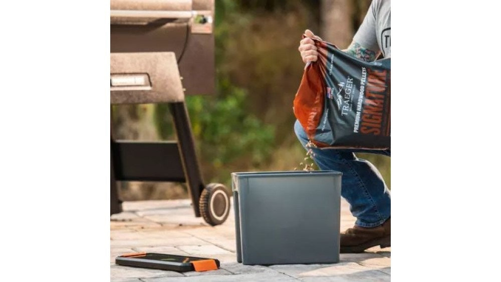 Traeger Staydry Pellet Bin & Lid