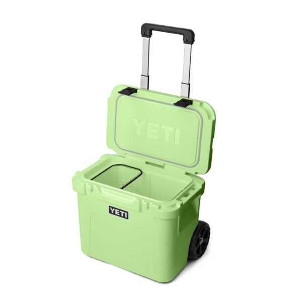 Yeti Roadie 32 Wheeled Cool Box
