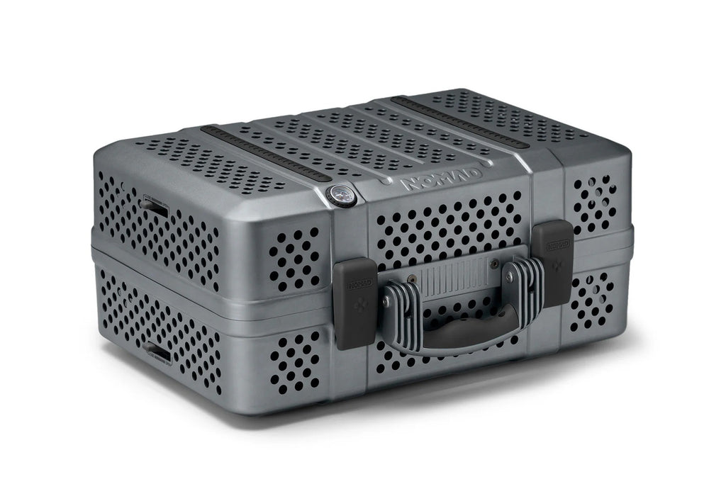 Nomad Grill & Smoker - Black