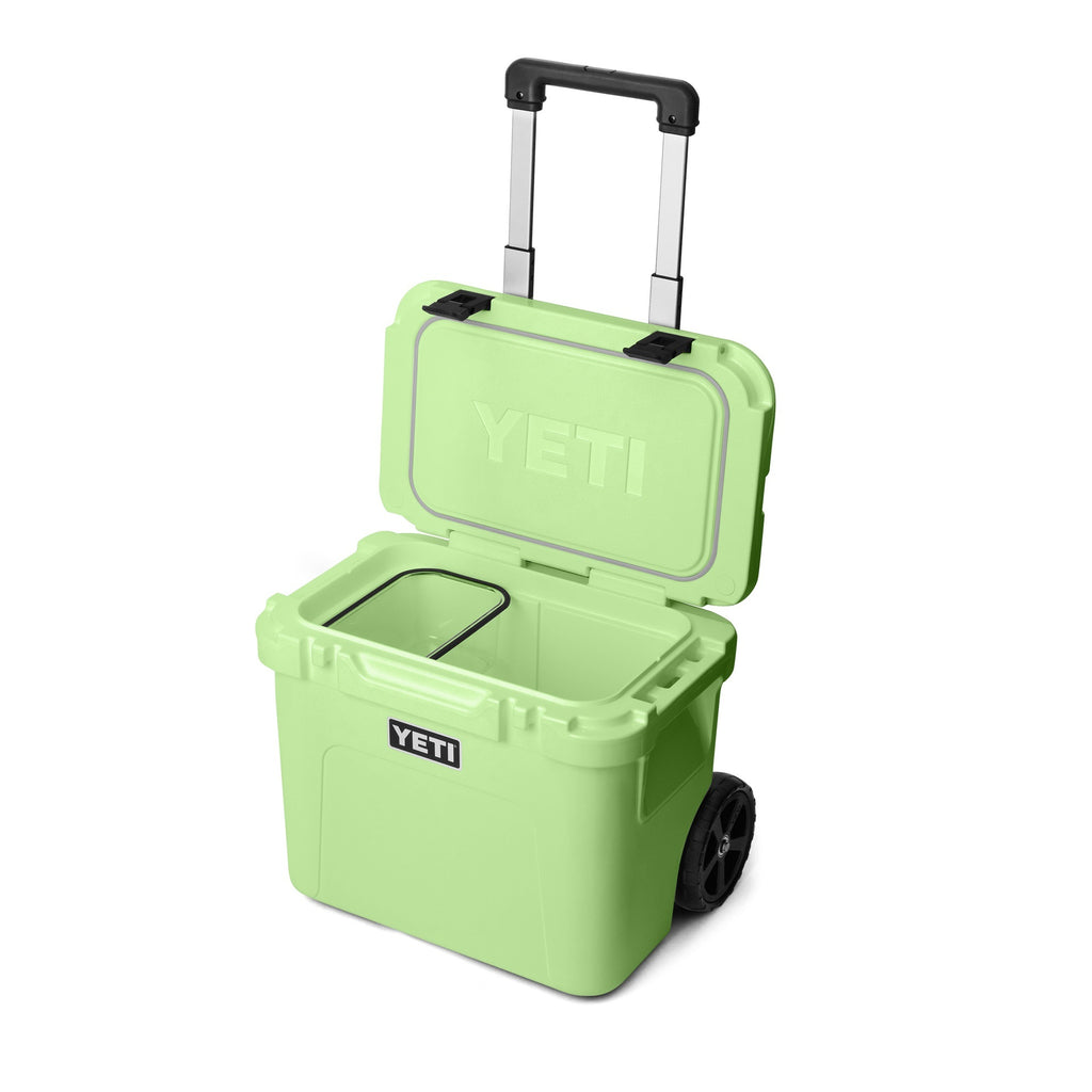 Yeti Roadie 32 Wheeled Cool Box