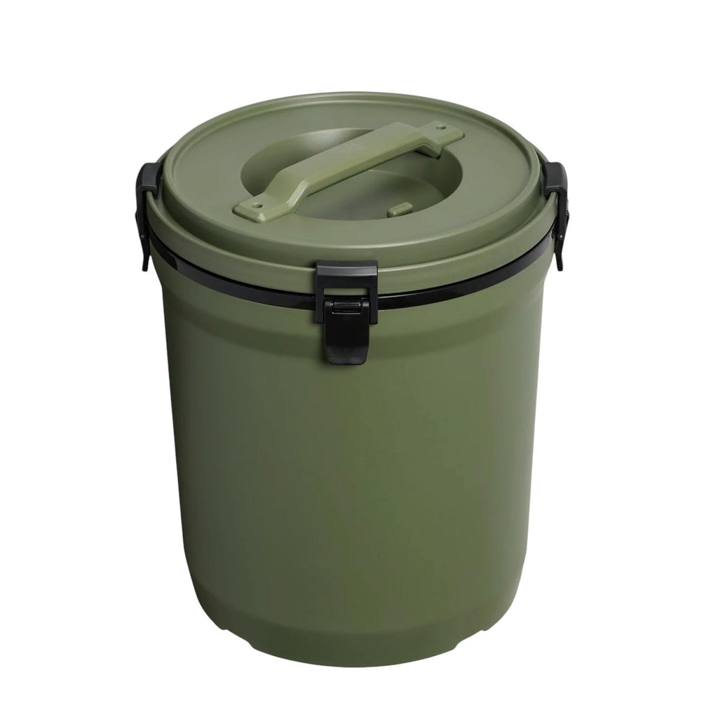 Stanley Fast Flow Water Jugs - 2 Gal (7.5L)